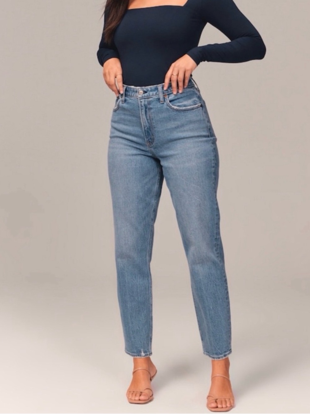 Abercrombie The Mom High Rise Jean